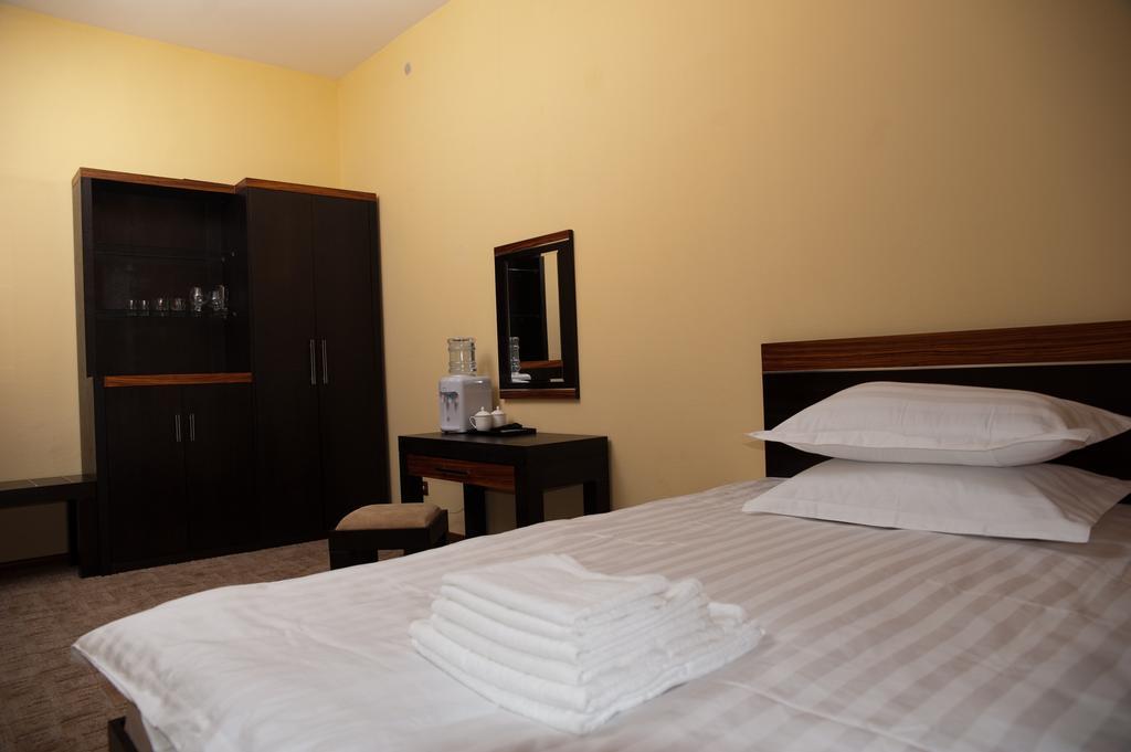 Artastana Hotel Room photo