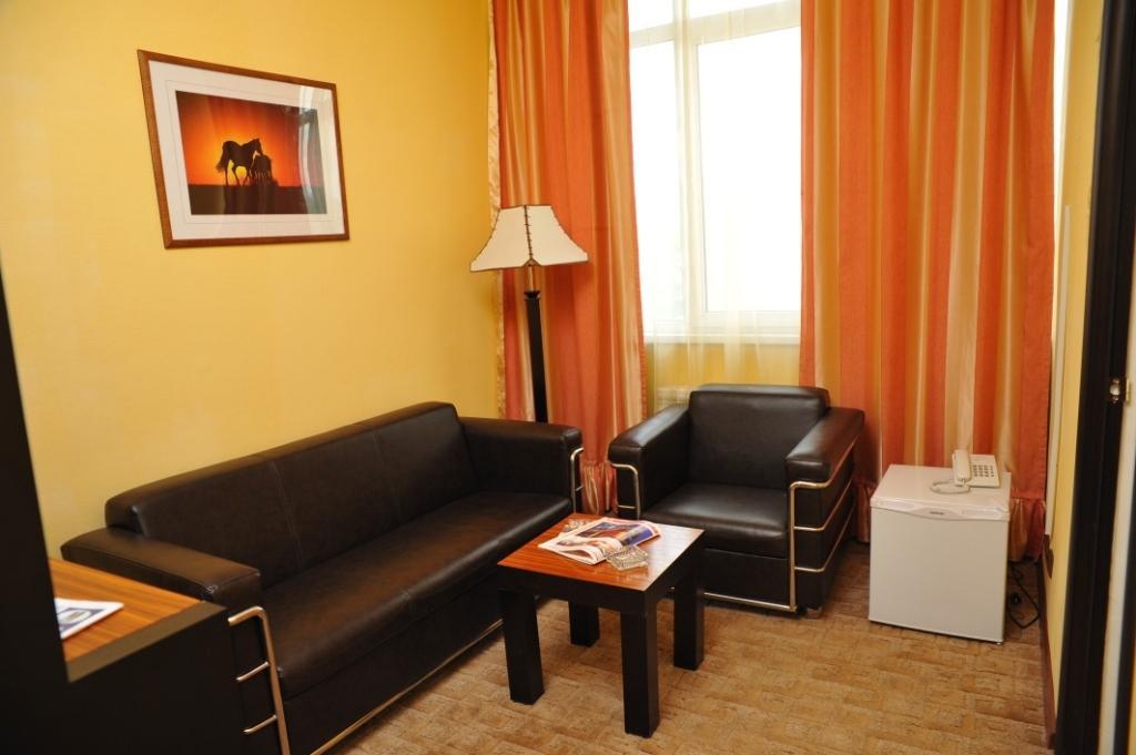 Artastana Hotel Room photo