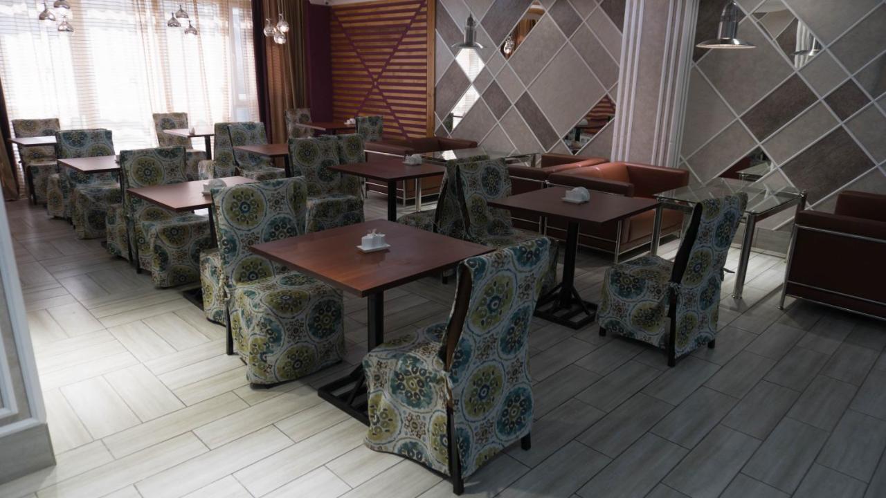 Artastana Hotel Exterior photo